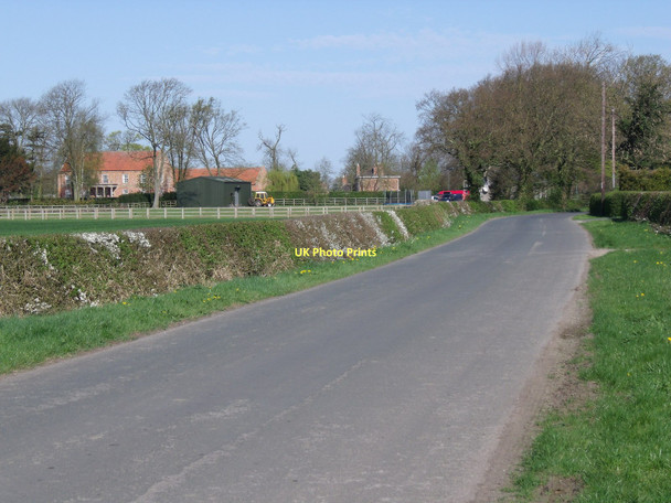 Photo 6"x4" Minor road towards Spaldington Spaldington c2011