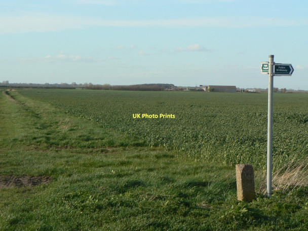 Photo 6"x4" Fenland with Oatland Farm Gringley on the Hill c2011