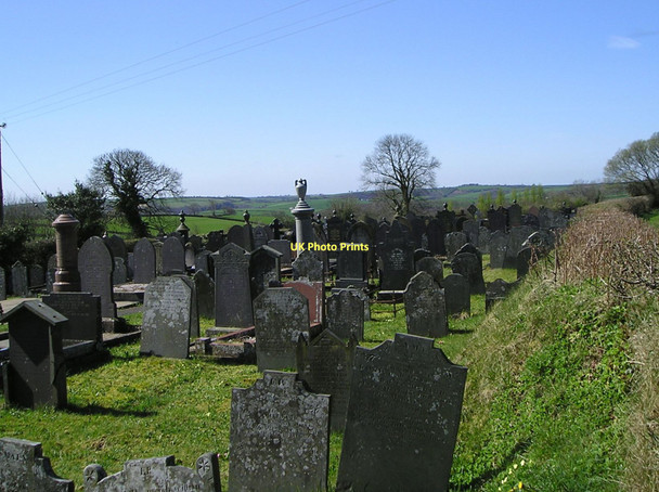 Photo 6"x4" Blaen-y-Coed chapel graveyard Talog\/SN3325 c2011