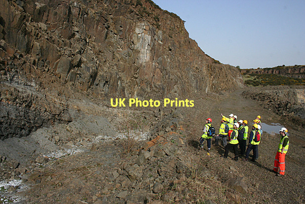 Photo 6"x4" Cruicks Quarry (10) Inverkeithing c2011