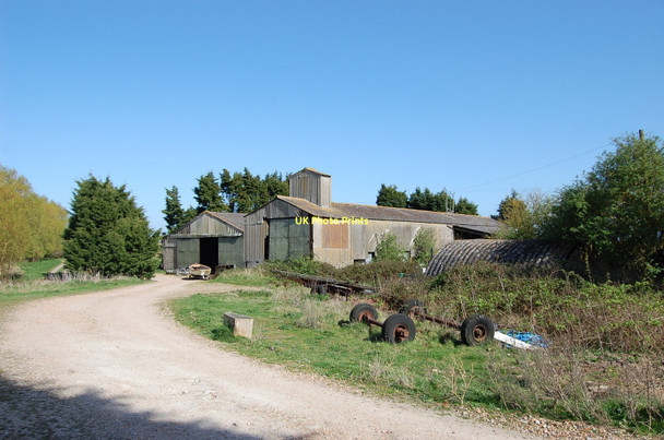 Photo 6"x4" Buildings at The Nook Rye Harbour c2011