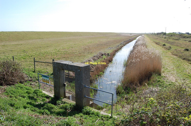 Photo 6"x4" The Nook Drain Rye Harbour c2011