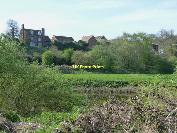 Photo 6"x4" Park Farm, near Sheinton Buildwas c2011