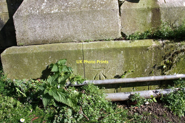 Photo 6"x4" Benchmark on the bridge over Regent's Park lake near Clarence Gate Marylebone\/TQ2881 c2011