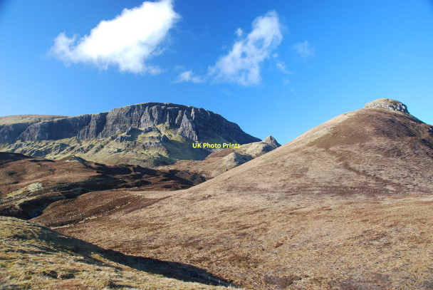Photo 6"x4" Dun More with The Quiraing Balmeanach\/NG4668 c2011