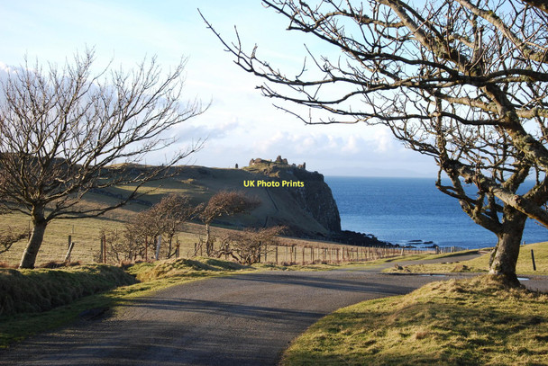 Photo 6"x4" Road to Duntulm Hotel and Port Duntulm Duntulm c2011