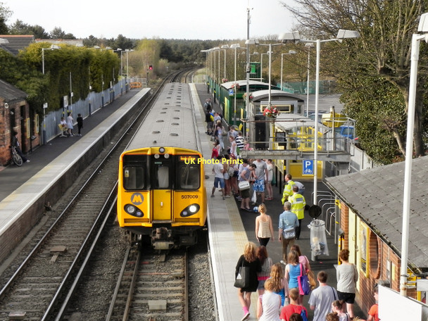 Photo 6"x4" Freshfield Station Formby c2011 P1