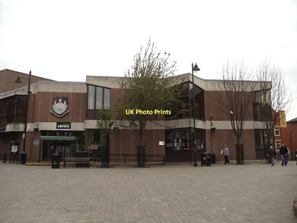 Photo 6"x4" Pontefract Public Library Pontefract c2011
