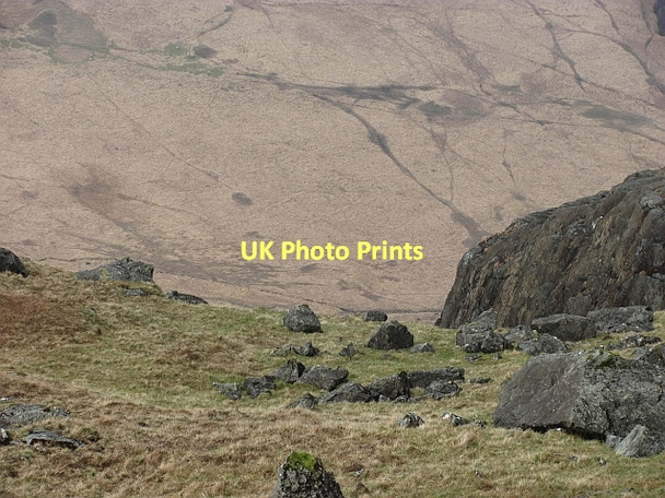Photo 6"x4" Gabbro crag above L\u00c3\u00b2n B\u00c3\u00a0n Leac an Leathaid c2011