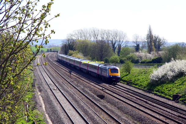 Photo 6"x4" A train on the down main to Didcot South Moreton c2011