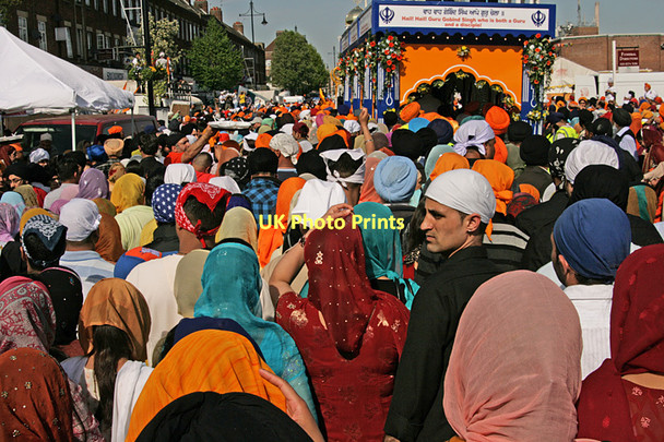 Photo 6"x4" Vaisakhi crowds, Southall Southall c2011