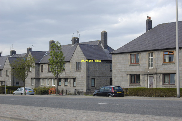 Photo 6"x4" Council housing Aberdeen\/NJ9206 c2011
