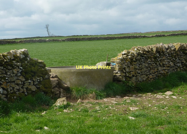 Photo 6"x4" Trough, walls and fields Ballidon c2011