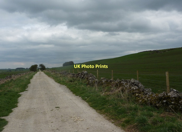 Photo 6"x4" Into the distance Pikehall c2011
