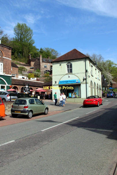 Photo 6"x4" The Square, Ironbridge, Shropshire Ironbridge c2011