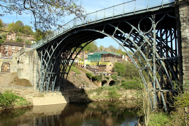 Photo 6"x4" Iron Bridge over Severn Gorge, Shropshire Ironbridge c2011 P1