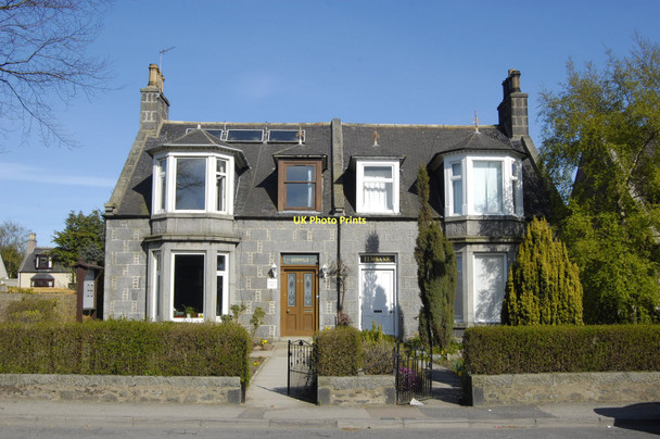 Photo 6"x4" Victoria Street villa(s) II Dyce c2011