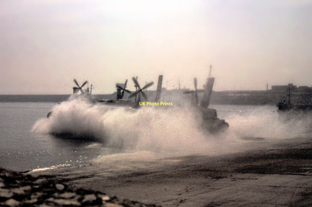 Photo 6"x4" Dover, Hoverport - 1985 Dover\/TR3141 c1985