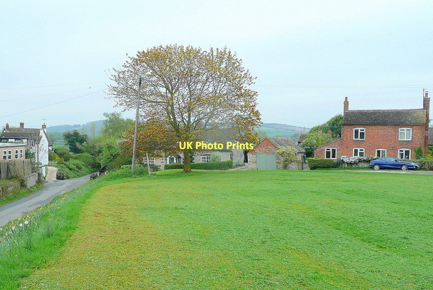 Photo 6"x4" Ashleworth village green Ashleworth c2011