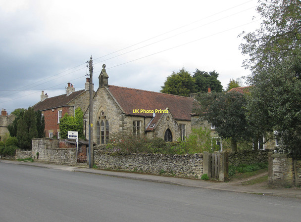 Photo 6"x4" Old school for sale, Cropton Cropton c2011