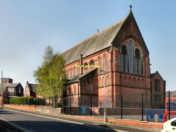 Photo 6"x4" The Parish Church of St Thomas the Apostle, Halliwell Bolton\/SD7108 c2011