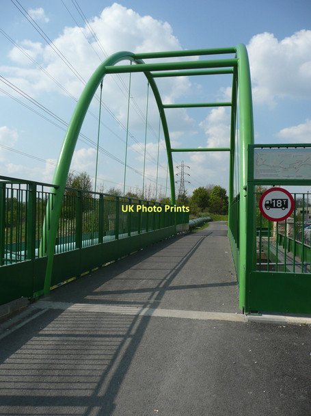 Photo 6"x4" The Calder Valley Greenway crosses Huddersfield Road, Dewsbury Dewsbury c2011