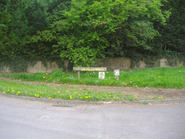 Photo 6"x4" Corner of St Leonards Road, Chesham Bois Amersham c2011