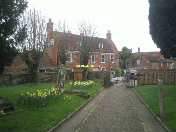 Photo 6"x4" The entrance to St Mary's Churchyard, Hadlow Golden Green c2011
