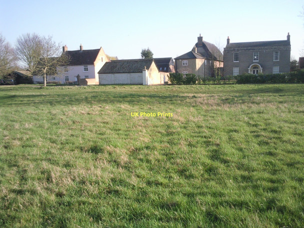 Photo 6"x4" Hilton village green The Green\/TL2966 c2011