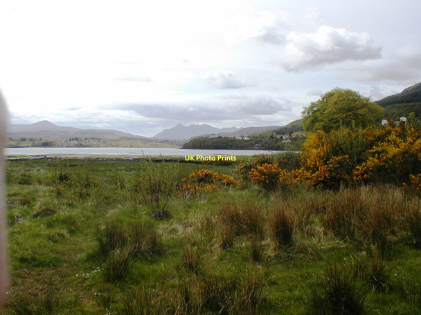 Photo 6"x4" The Cuillin from Portree Sg\u00f9rr an Fheadain c2005