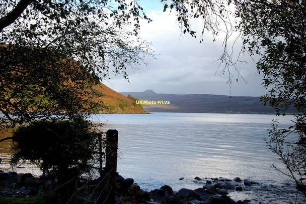 Photo 6"x4" Tianavaig Bay Conordan c2010