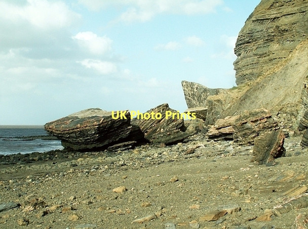 Photo 6"x4" Fallen rocks Blue Anchor\/ST0243 c2007