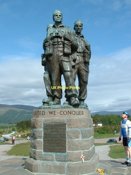 Photo 6"x4" Commando Memorial Spean Bridge Aonachan c2003