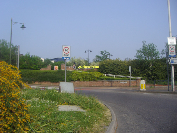 Photo 6"x4" Junction of Worthing Road and Albion Way Horsham\/TQ1731 c2011