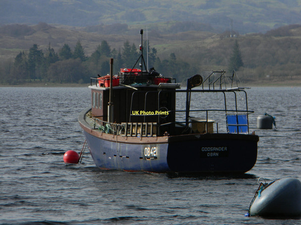 Photo 6"x4" Fishing boat Goosander Bonawe c2011