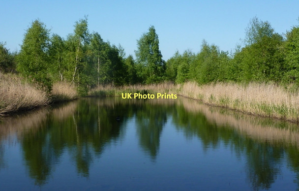 Photo 6"x4" Lake, Peter Fidler reserve Bolsover c2011