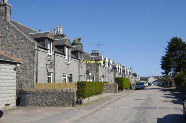 Photo 6"x4" Granite houses, Gladstone Place, Woodside, Aberdeen Aberdeen\/NJ9206 c2011