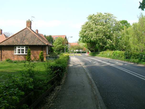 Photo 6"x4" Haxby Road, New Earswick heading north New Earswick c2011