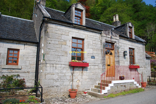 Photo 6"x4" The Gardener's Cottage Clachan\/NG5436 c2011