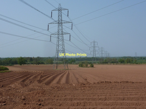 Photo 6"x4" Open fields and pylons Church End\/SP2490 c2011