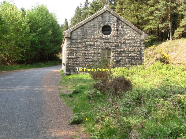 Photo 6"x4" A Northern Ireland Water building in Annalong Forest Annalong c2011