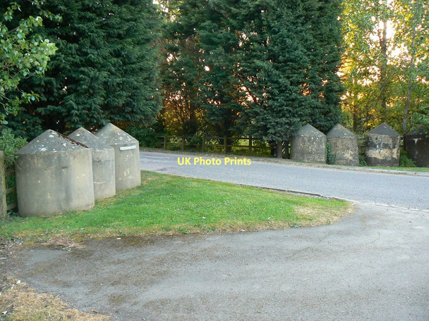Photo 6"x4" Entrance to Kingshill Farm, Cricklade Cricklade c2011