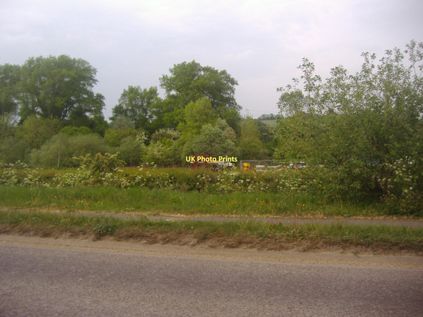 Photo 6"x4" The A4251, Bourne End Bourne End\/TL0206 c2011