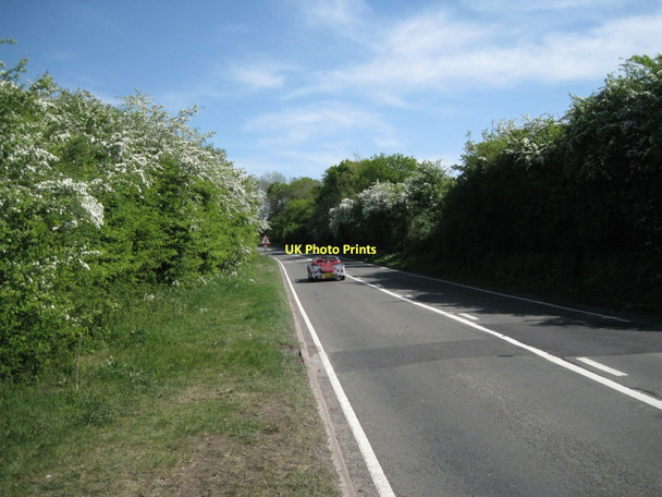 Photo 6"x4" A4189 past Preston Bagot Preston Bagot c2011