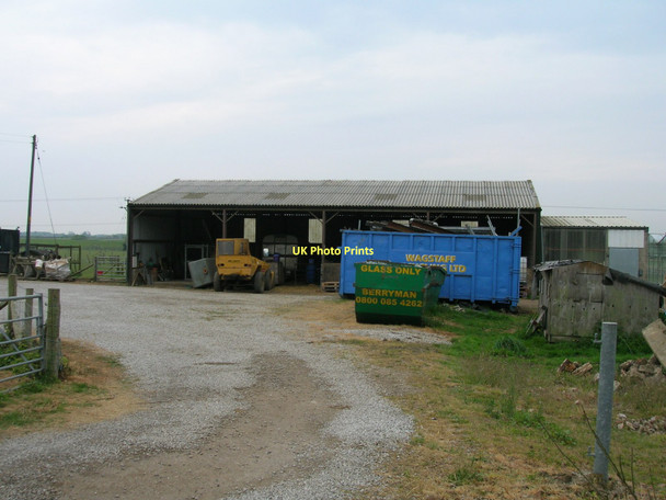 Photo 6"x4" Farm building off Hirst Road Hirst Courtney c2011