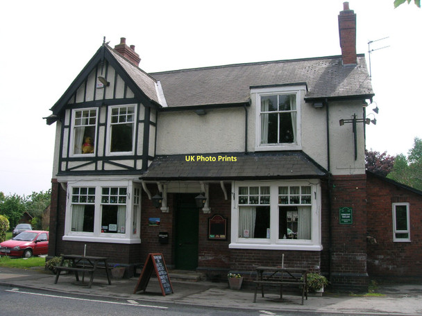 Photo 6"x4" Wheatsheaf Inn, Burn Burn\/SE5928 c2011