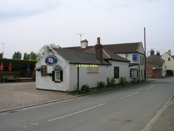 Photo 6"x4" George and Dragon Inn, West Haddlesey West Haddlesey c2011