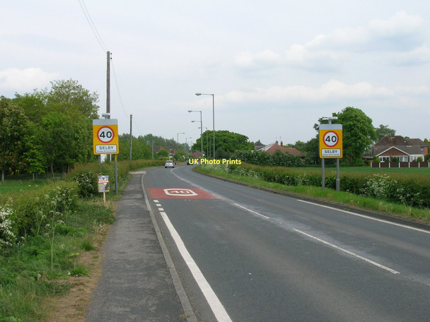 Photo 6"x4" Entering Selby on the A1238 Selby c2011