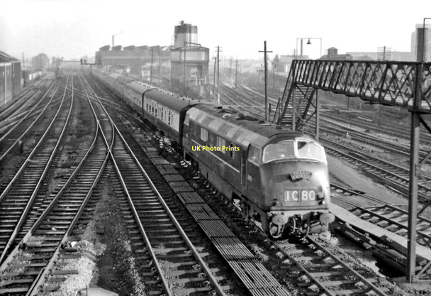 Photo 6"x4" Diesel-hauled Down 'Torbay Express' approaches Southall Station Southall c1960
