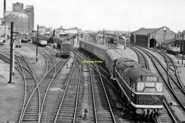 Photo 6"x4" Cambridge Station: panoramic view northward in early Diesel days Cambridge\/TL4658 c1960
